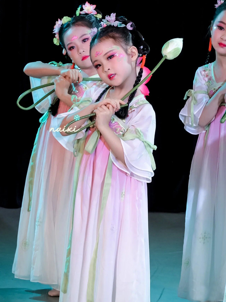 六一儿童节演出服表演服装采莲舞蹈服上春山古典舞汉服女童花仙子