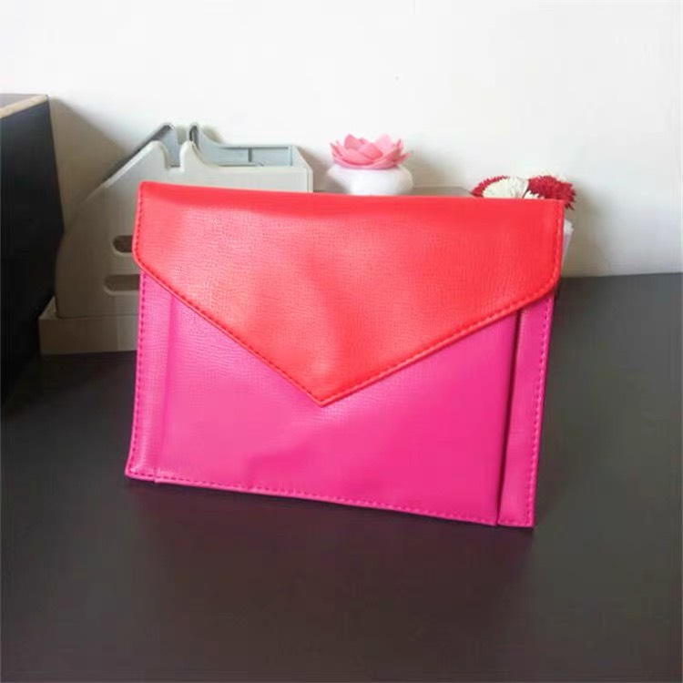 兰蔻新款化妆包红色双色拼接时尚手拿包护照包信封包