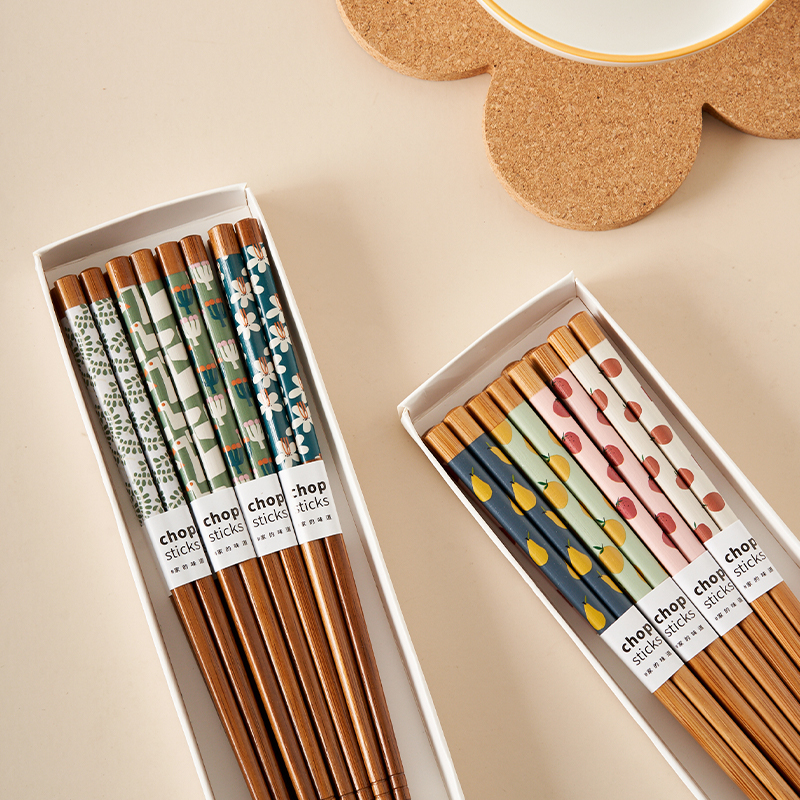 肆月之桃小清新筷子日系家用一人一筷可爱网红竹筷套装不易发霉