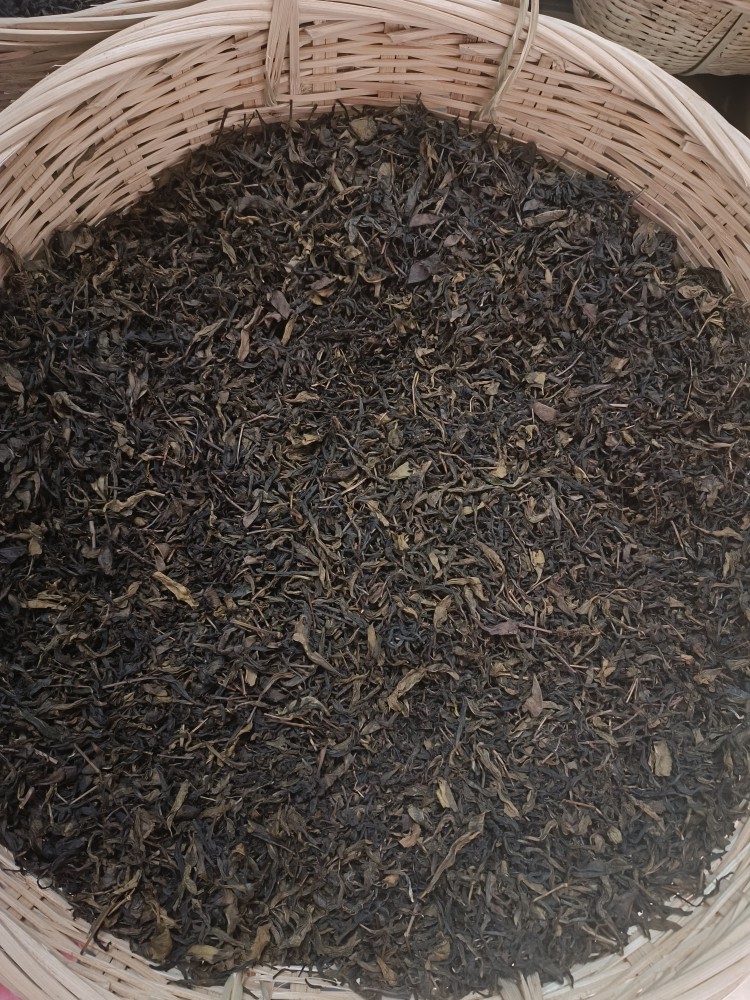 清远特产石潭蒲坑茶高山干仓存放2年，1斤约500克，食用农产品。