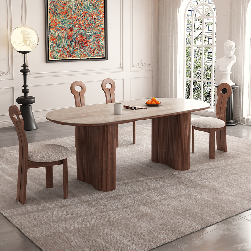 法式复古实木餐桌设计师款网红小户型中古风椭圆形洞石岩板餐桌椅