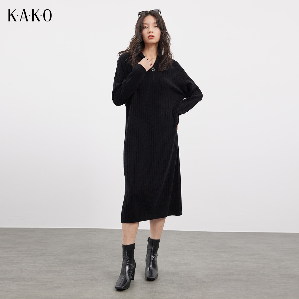 KAKO冬季新款洋气减龄宽松显瘦内搭长裙子直身带帽针织连衣裙女