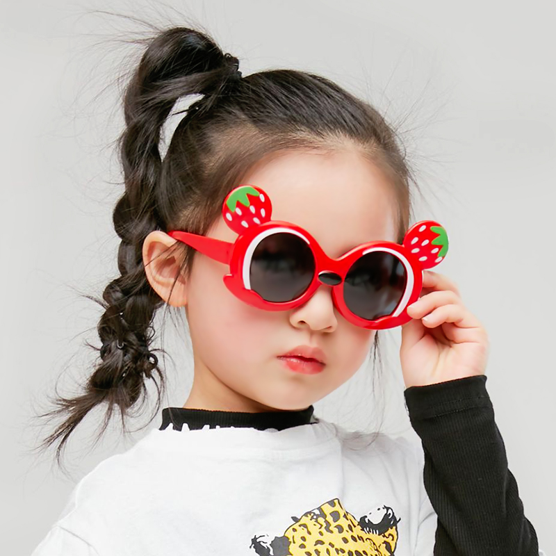 护眼摔不坏儿童墨镜防紫外线草莓水果偏光太阳眼镜硅胶防晒太阳镜