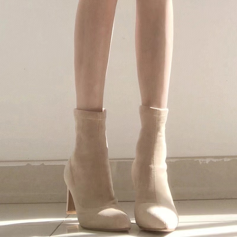 巨美绝美！！！  韩版同款瘦瘦靴    尖头高跟裸色套筒弹力短靴女