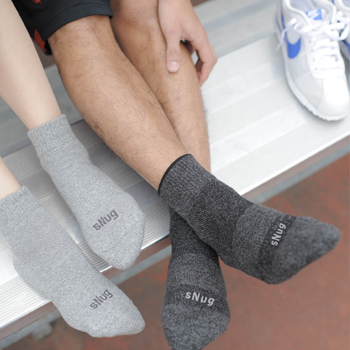 台湾MIT 品牌SNUG 脚臭克星运动袜子 气垫袜 冬天保暖